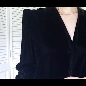 Elegant Victorian velvet puff jacket Dark academia